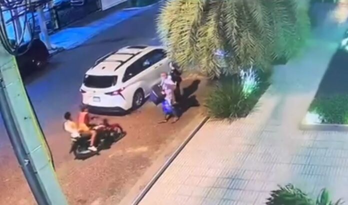 Mujer es asaltada en La Julia: le roban $7,000 cerca de la residencia del presidente Abinader