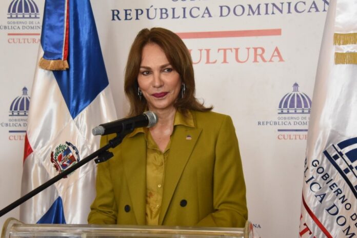 MILAGROS GERMAÁNGASTA MENSUAL EN ASESORES RD$1,375,000.00