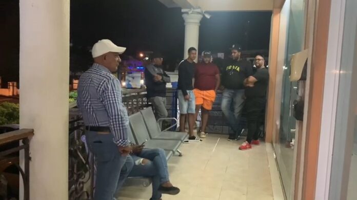 Ladrones sustraen más de un millón de pesos de oficina de préstamos en SFM