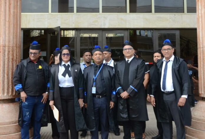 Fiscales dominicanos anuncian paro nacional por incumplimientos del Ministerio Público