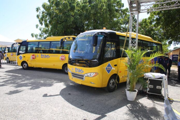 Autobuses eléctricos sin estaciones de carga: una inversión millonaria que queda estancada