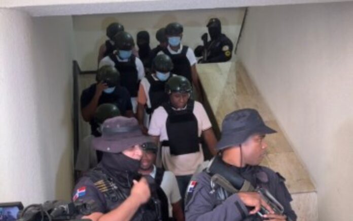 Imponen prisión preventiva a siete militares por robo de municiones en la Policía Nacional