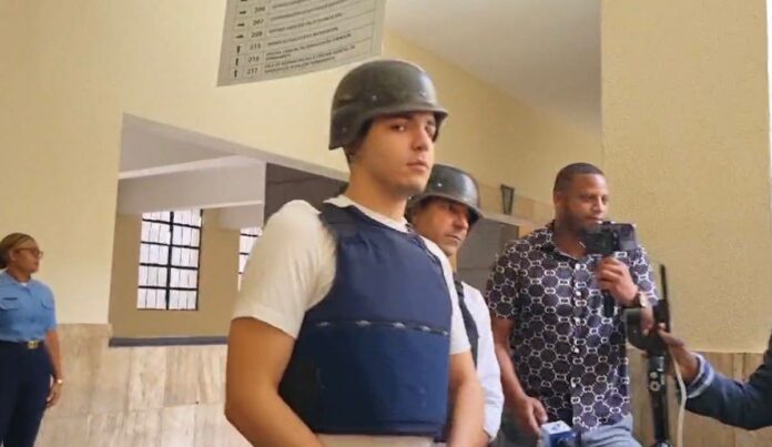 Tribunal varía coerción para el hijo de Enmanuel Rivera: presentación periódica y fianza de cinco millones