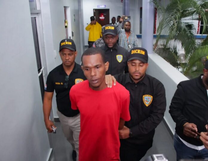 Juan Alfredo Granado Herrera, alias “El Guardia”, se entrega a la Policía Nacional por caso de asesinato de oficial del Ejército