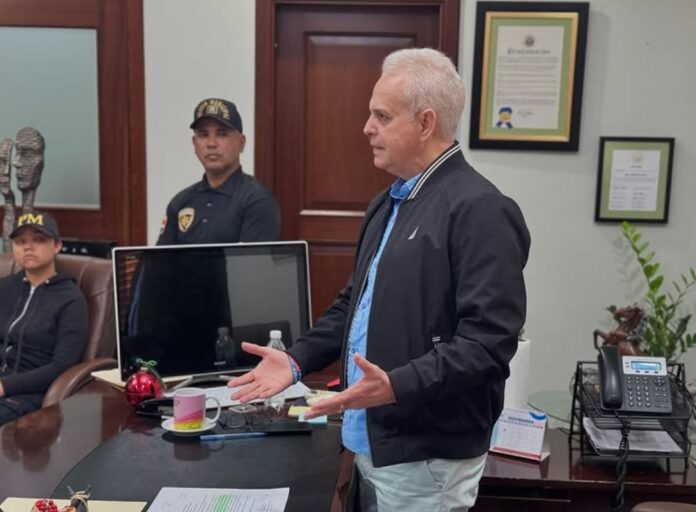 Alcalde de Jarabacoa se desliga de la aprobación para construcción de tienda china