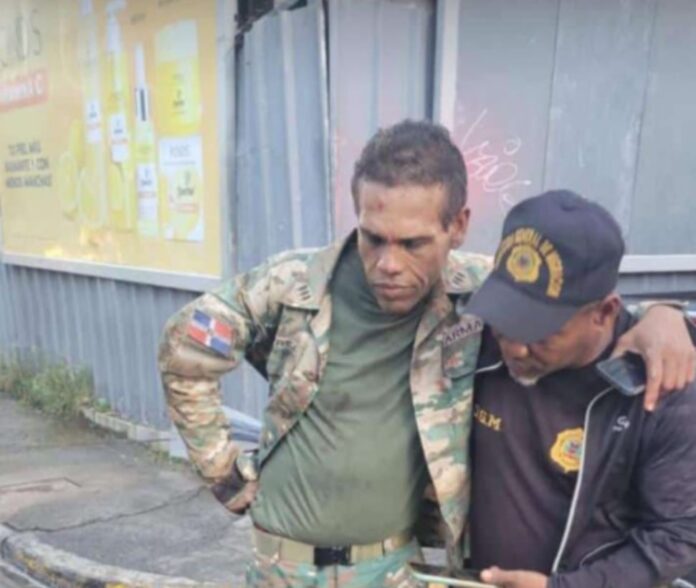 Migración someterá a justicia a cuatro extranjeros que hirieron a un agente durante operativo en Piantini