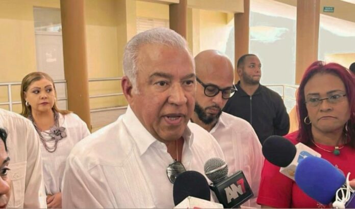 Andrés Bautista pronostica crecimiento económico del 5% en 2024 y existos en 2025