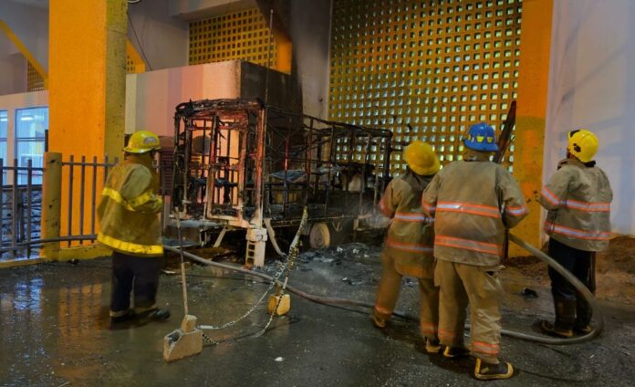 Investigan conato de incendio en caseta de primeros auxilios en el estadio Cibao