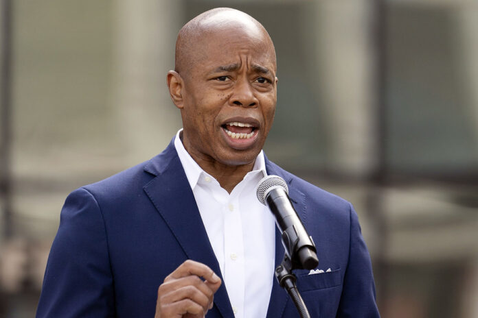 «El cerco se está cerrando»: alcalde Adams sobre sospechoso del asesinato del CEO de UnitedHealthcare