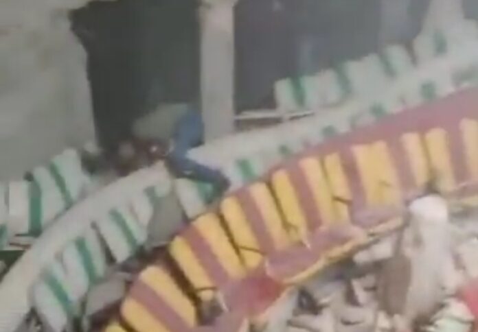 Colapso de techo en una gallera de Villa Mella genera momentos de tensión