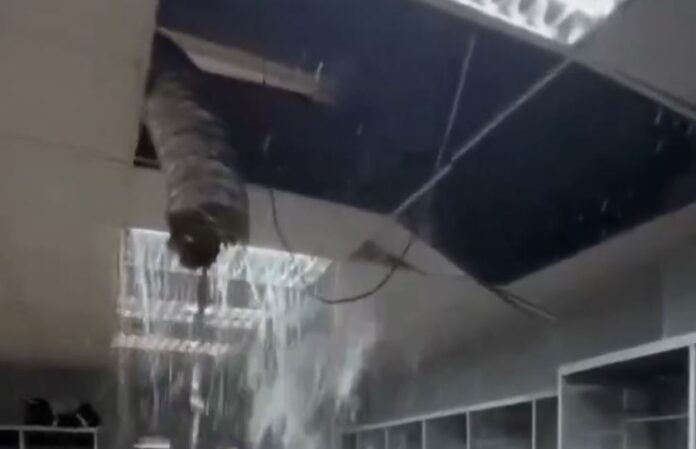 Explosión de tubería afecta clubhouse de visitantes en el estadio Quisqueya