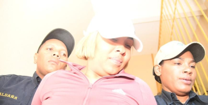 Inicia el juicio contra mujer acusada de asesinato de comerciante chino