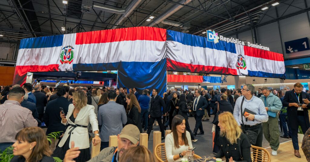 AND09014 Estand de la Republica Dominicana en la FITUR 2025 ganador como el mejor estand del pais