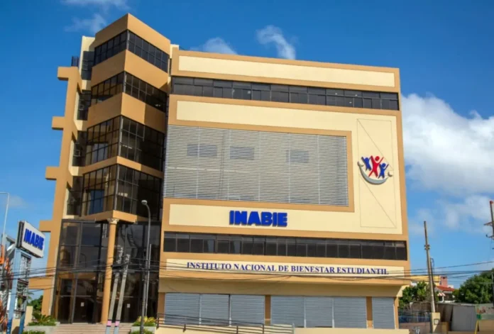 Denuncia por exclusión de pequeña y medianas empresas en el Proceso INABIE-CCC-LPN-2024-0012