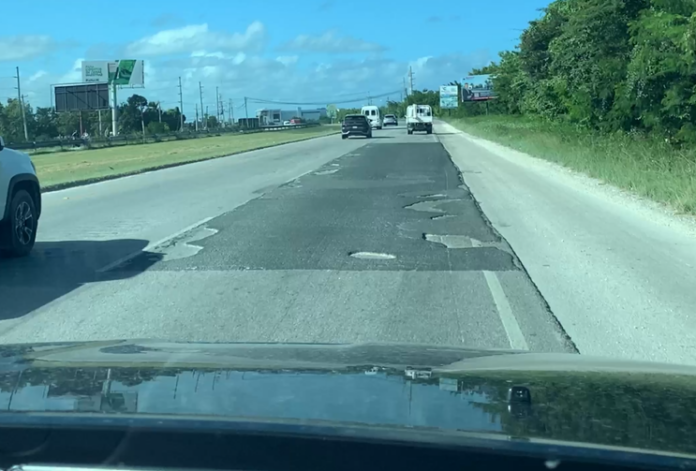 Denuncian mal estado de las calles de Punta Cana-Bávaro
