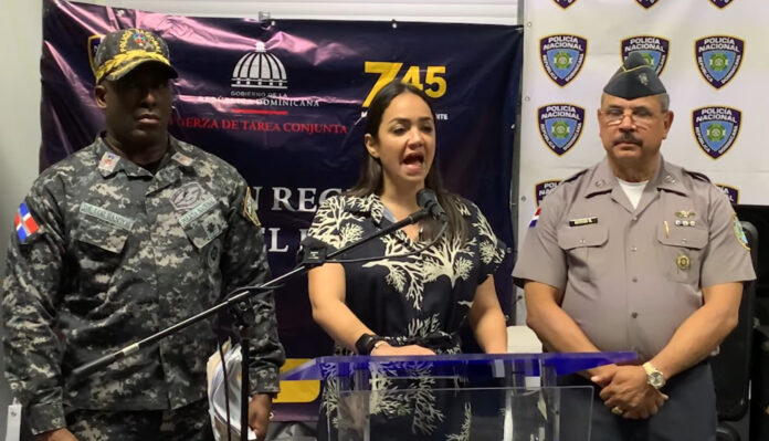 Faride saluda comportamiento de dominicanos en fiestas: «Este país es más que desorden y espectáculo»