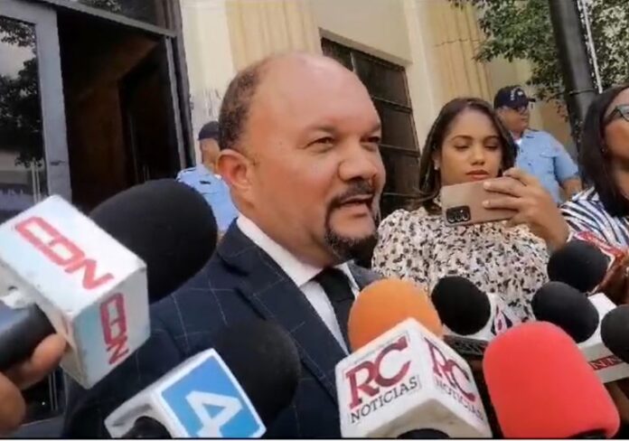 Abogado de Argenis Contreras Denuncia Envenenamiento y Amenazas en Najayo Hombres