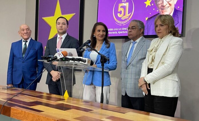 PLD denuncia irregularidades en el programa de bonos navideños 2024 del Gobierno