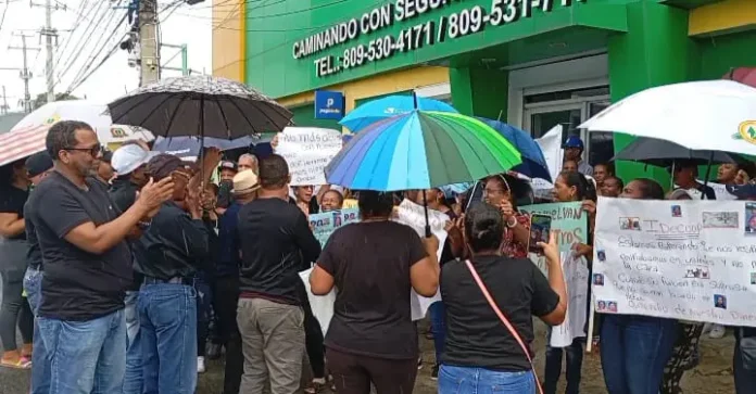 Crisis en Coop-Herrera, ahorrantes siguen sin recuperar fondos tras desfalco millonario