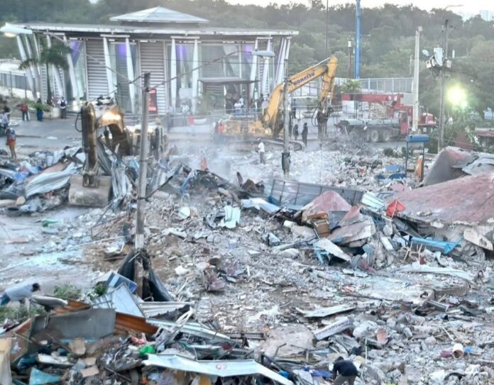 MOPC desmantela estructuras ilegales en la autopista Duarte para agilizar proyecto de modernización