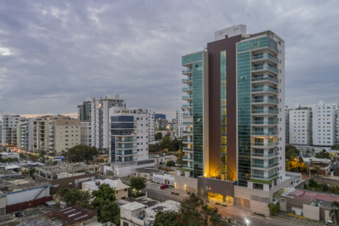 Vecinos de Naco rechazan el traslado de la Dirección de Pasaportes por el impacto en la movilidad y la seguridad