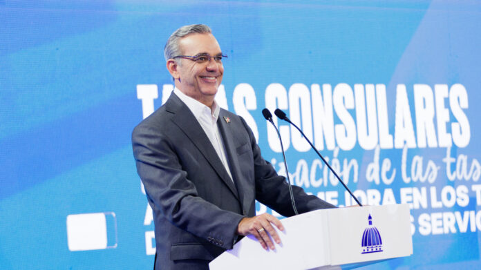 Abinader plantea criterios más estrictos para la publicidad estatal en medios de comunicación