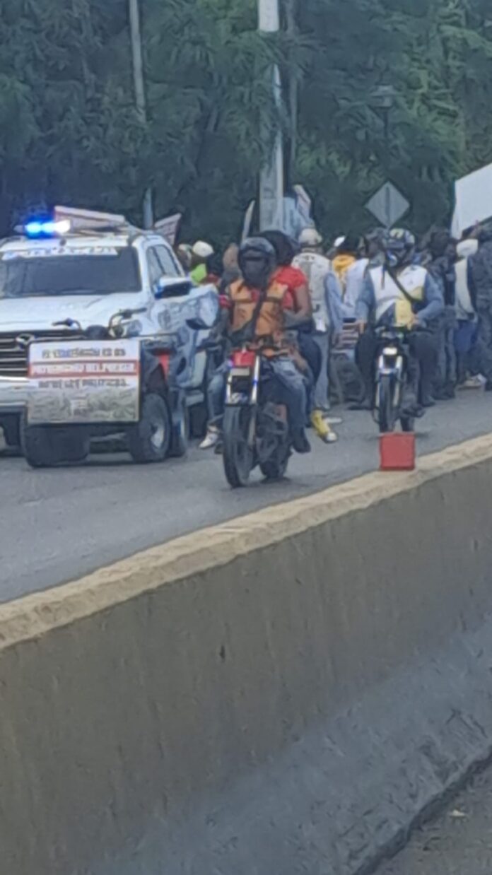 ¡Ahora mismo! Protesta por el Paro de los Trabajos del Teleférico de Puerto Plata