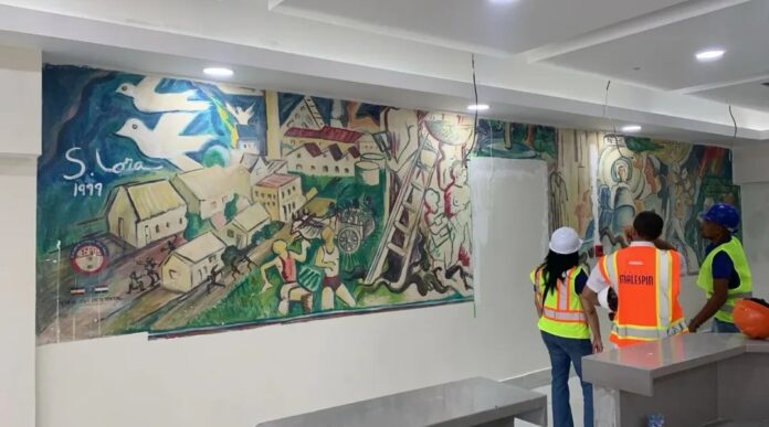 Exigen restauración inmediata del mural de Silvano Lora tras su destrucción