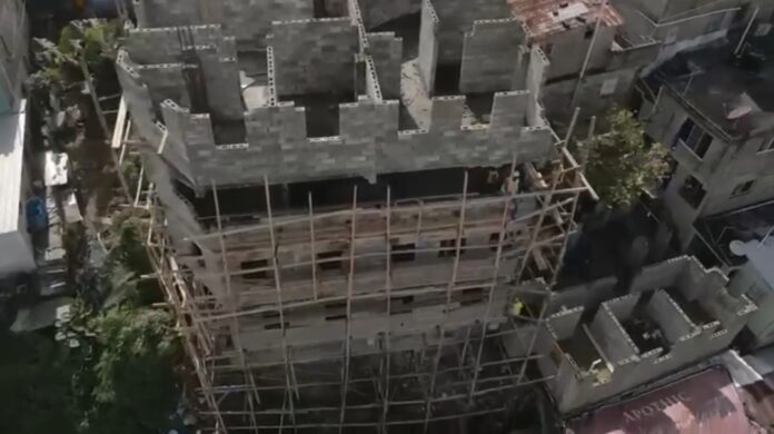 MIVED demuele edificio en Santo Domingo Oeste por representar peligro inminente de colapso