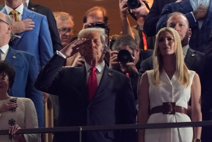 Donald Trump, primer presidente en funciones en asistir al Super Bowl