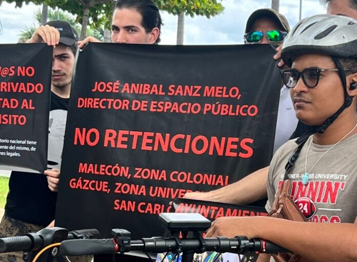 Denuncian cobro excesivo tras incautación de patineta