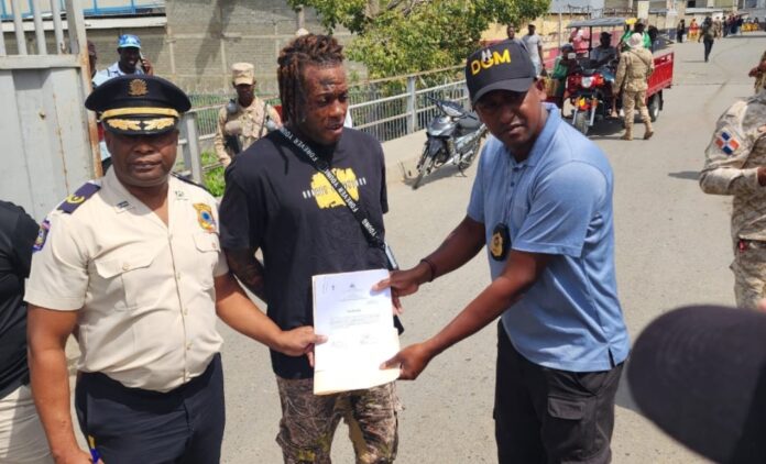 Detienen en Dajabón a presunto pandillero haitiano que intentaba ingresar ilegalmente al país