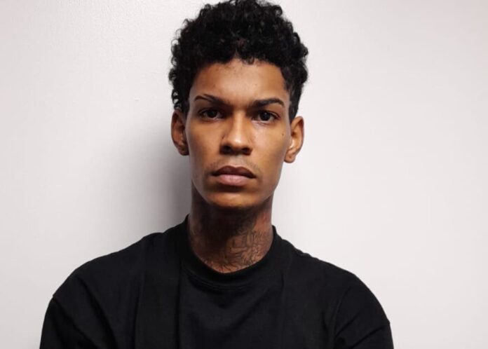 Detienen al artista urbano Dilon Baby por agresión y amenazas captadas en video