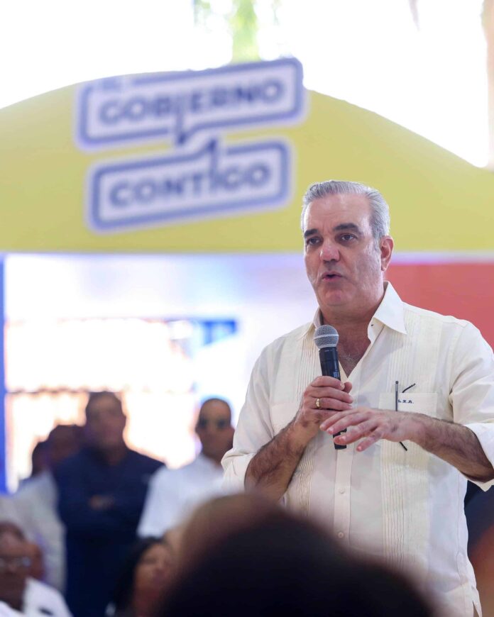 Luis Abinader en Santo Domingo Norte Promete Actuar Rápidamente sobre la Delincuencia y los Servicios Públicos