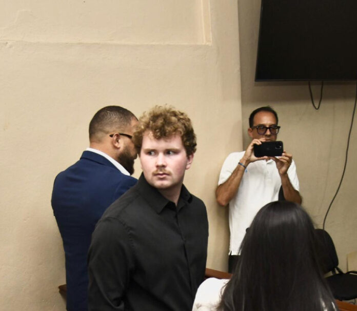 Joshua Steven Riibe es detenido en Puerto Rico por la falta de un sello en su pasaporte