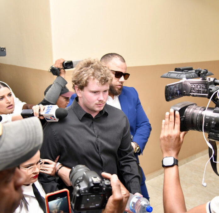 Joshua Steven Riibe solicita duplicado de pasaporte tras ser favorecido con habeas corpus en caso Konanki