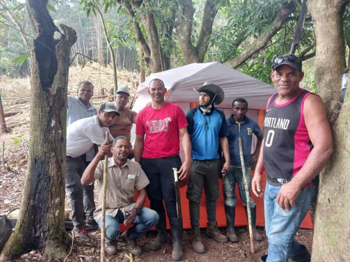 Campesinos resisten en el río Naranjo mientras Barrick Gold impone su avance devastador con presa de cola
