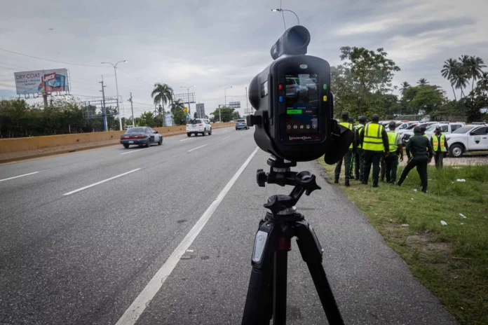 Digesett pone en marcha radares digitales para aplicar multas automáticas por alta velocidad