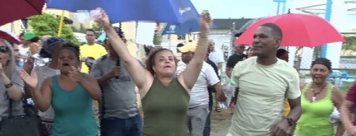 «Aquí, si no nos mandan agua, va a haber candela» Residentes de Las Bienaventuranzas exigen solución a crisis de agua potable