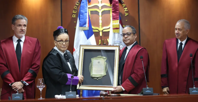 Tribunal Constitucional rinde homenaje a la magistrada Miriam Germán Brito en el Día Internacional de las Juezas