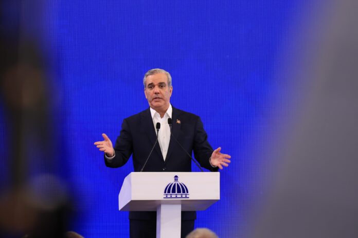 Abinader evita opinar sobre caso Jet Set y reitera respeto al proceso judicial