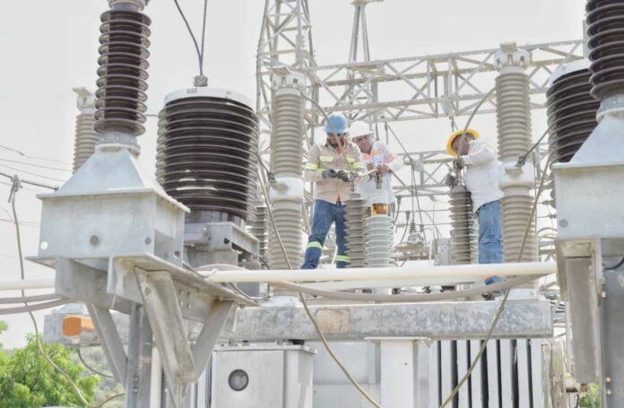 Zonas exclusivas del Distrito Nacional sufren apagón; Edesur trabaja en restablecimiento