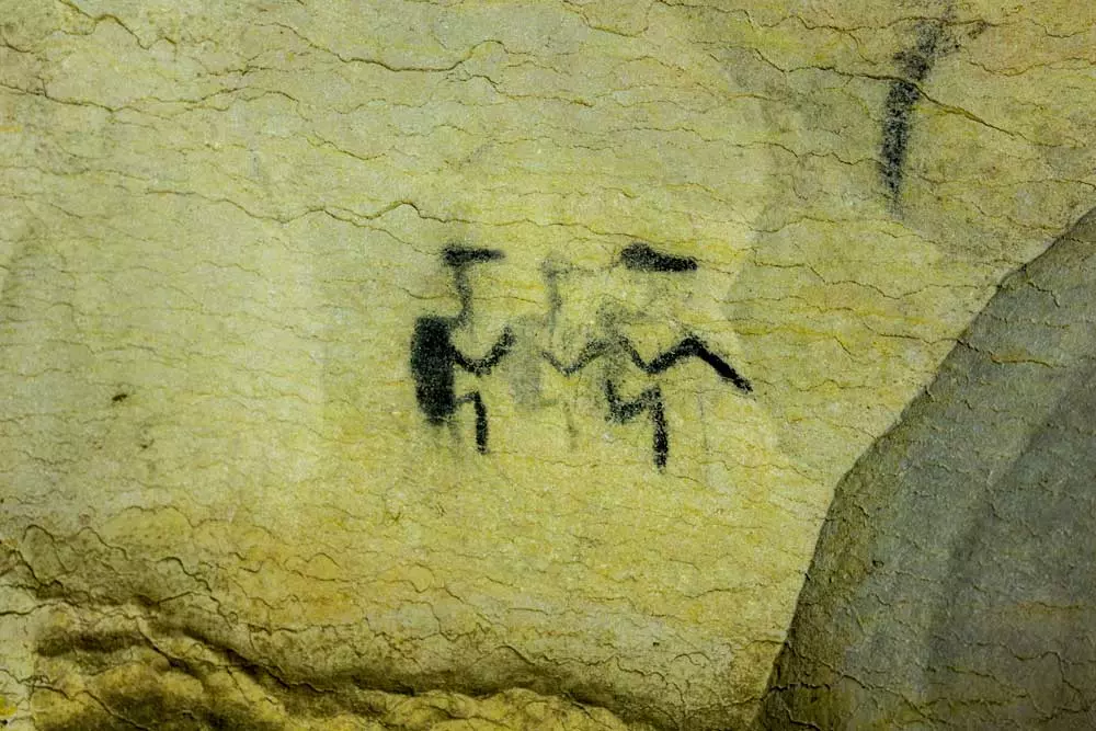 taino petroglyph pomier caves jon fuller alamy