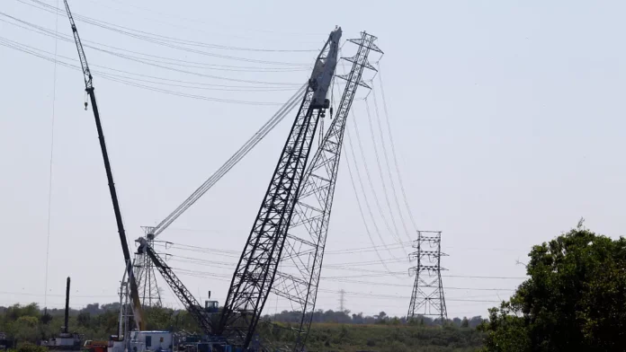 Red Eléctrica inicia proceso de reenergización tras apagón que afectó a España, Portugal y otras partes de Europa