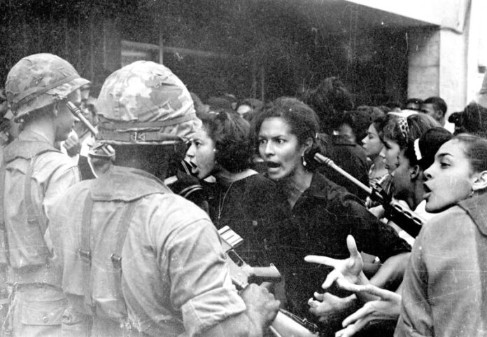 El papel clave de las mujeres en la Guerra de Abril de 1965
