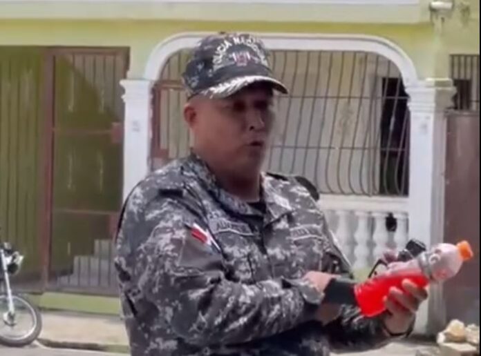 Ciudadano denuncia supuesto abuso policial tras ser despojado de su arma a pesar de portar permiso legal