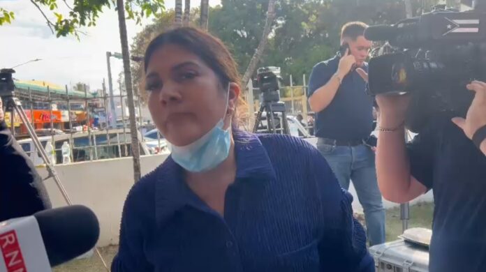 Familiares de víctimas en Jet Set denuncian lentitud en entrega de cuerpos y exigen más patólogos