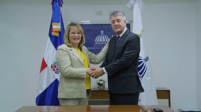 Presos en fase de reinserción social trabajarán en apoyo a comunidades pobres mediante acuerdo entre Plan Social y ONAPREP