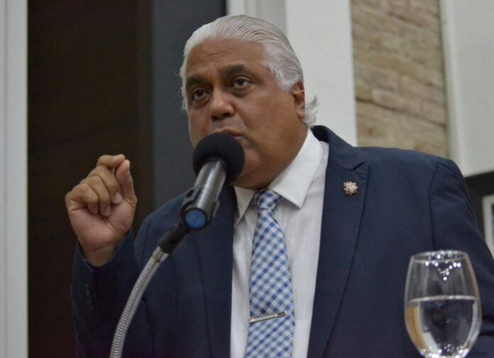 Abogado Juan Miguel Castillo Pantaleón advierte que nuevo plan de regularización de extranjeros sería ilegal y peligroso