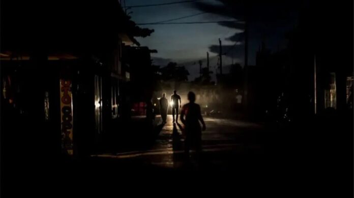 Haití cumple cuatro días sin electricidad tras toma violenta de la hidroeléctrica de Peligre